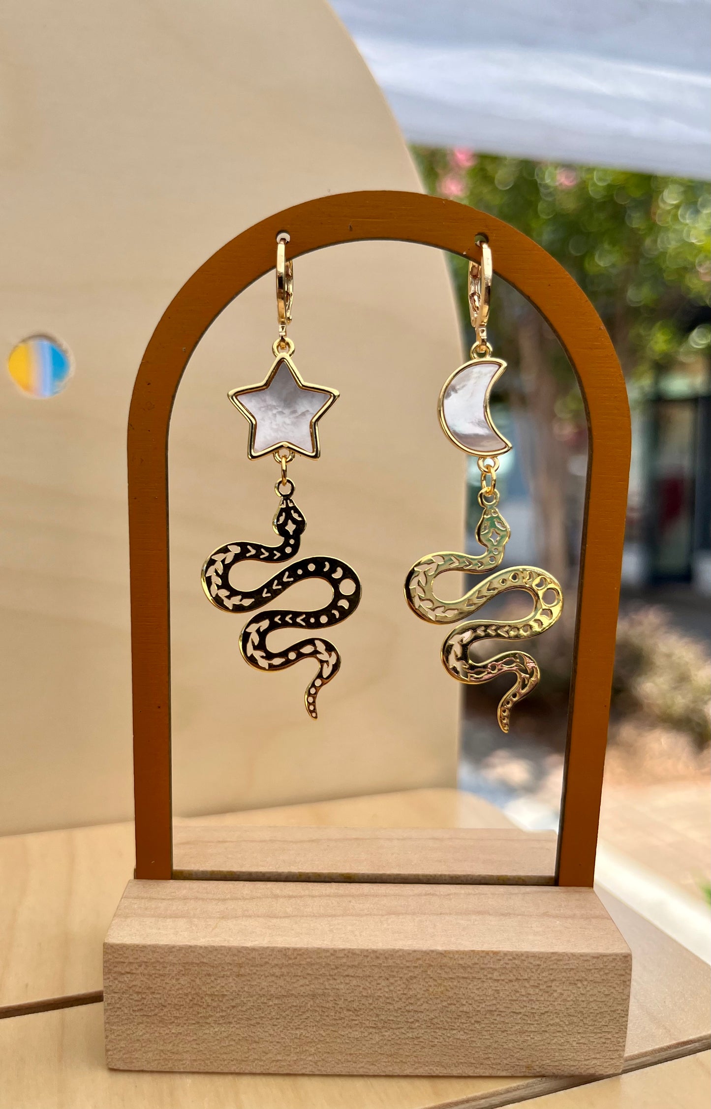 Giesela Dangles